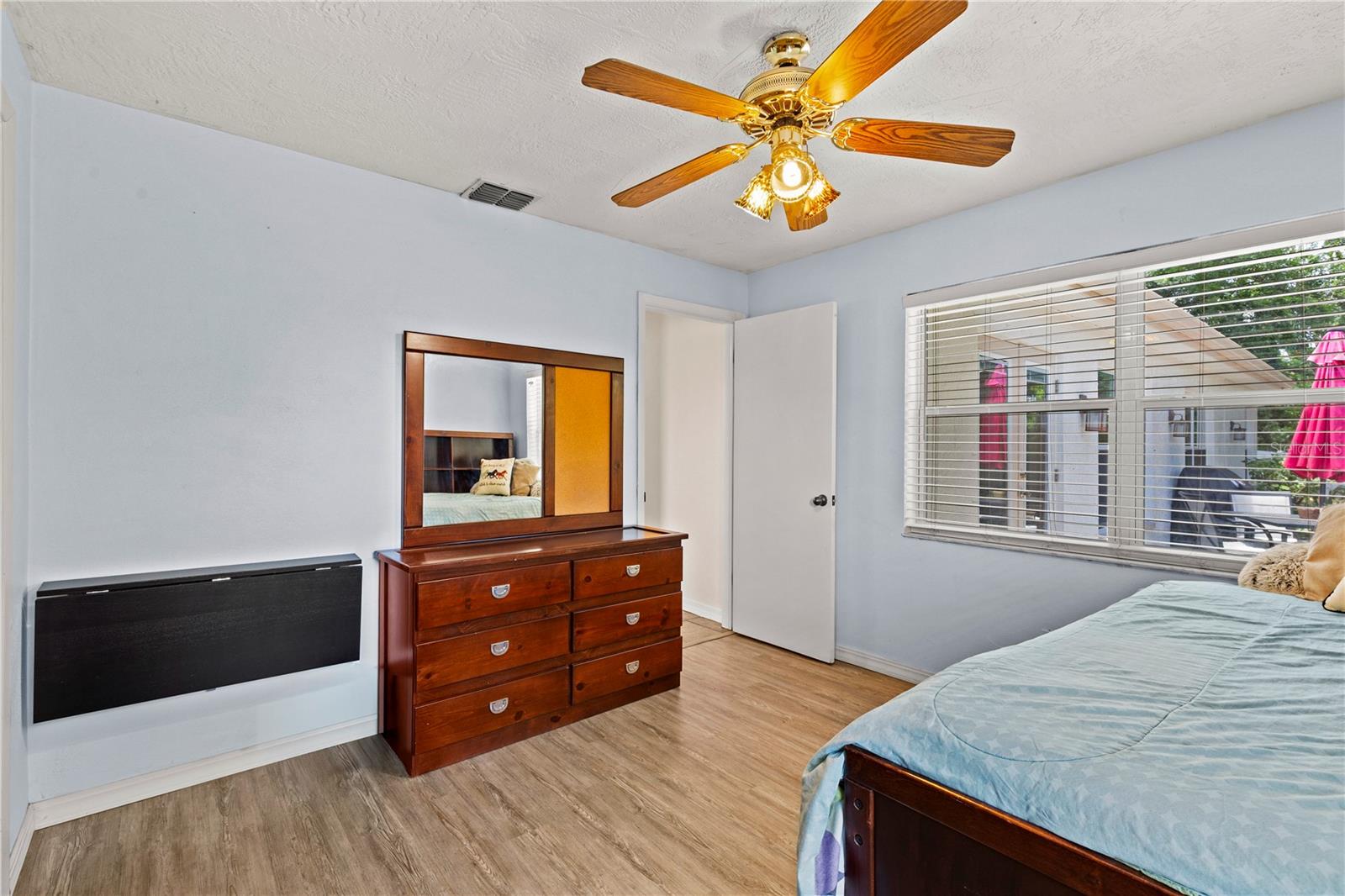 3153 Carlos Dr Property Photo 20