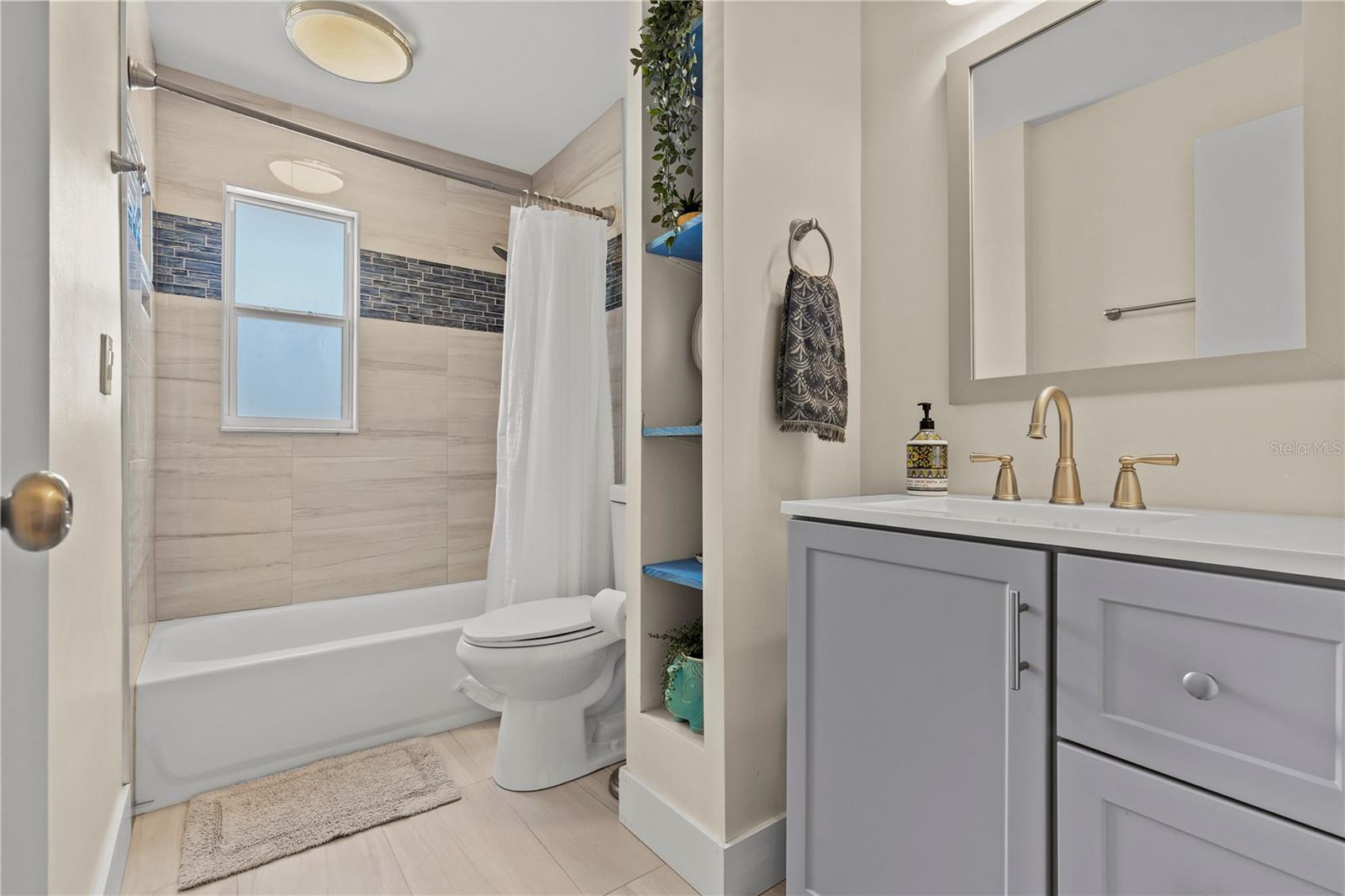 3153 Carlos Dr Property Photo 21