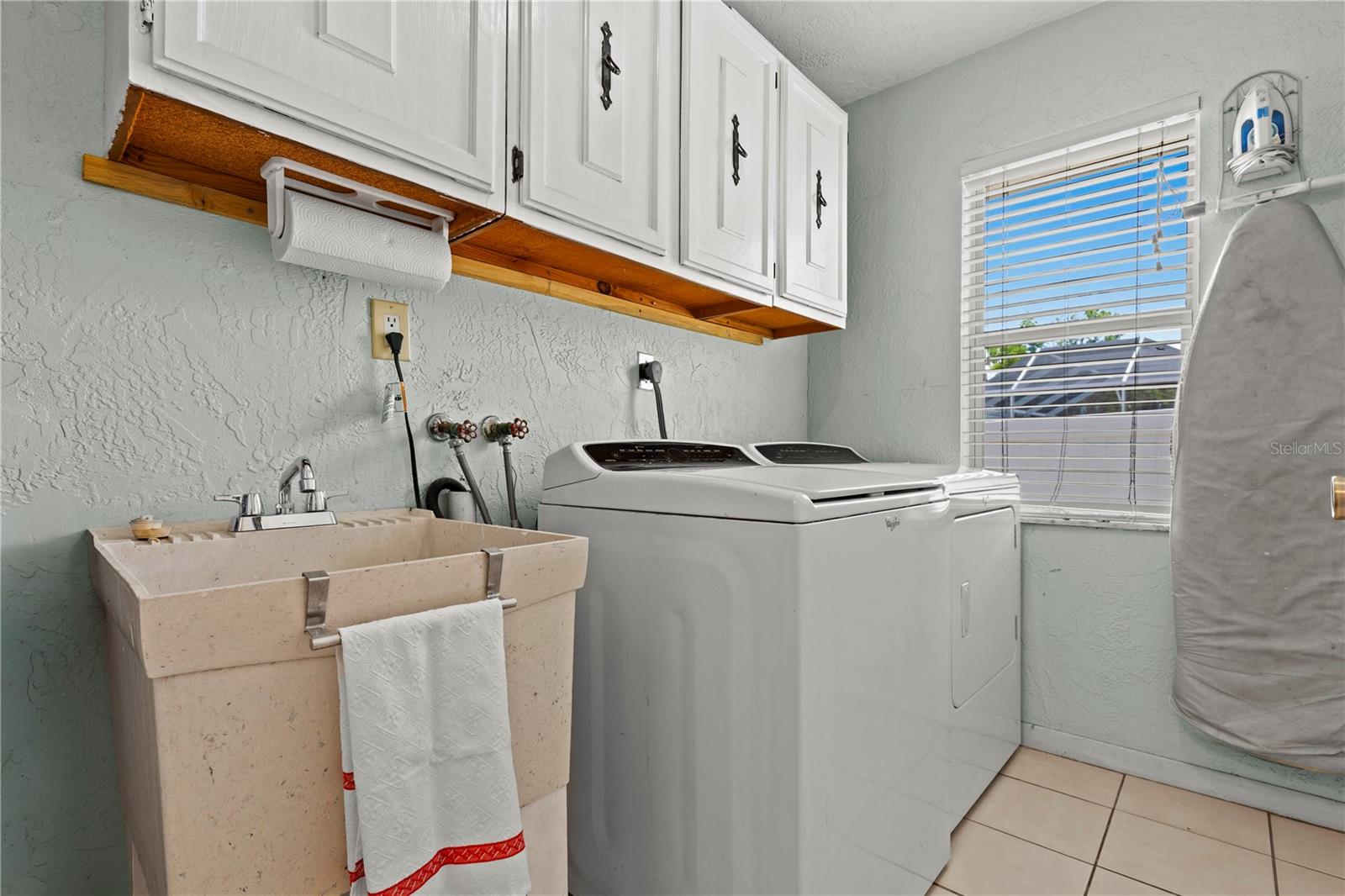 3153 Carlos Dr Property Photo 31
