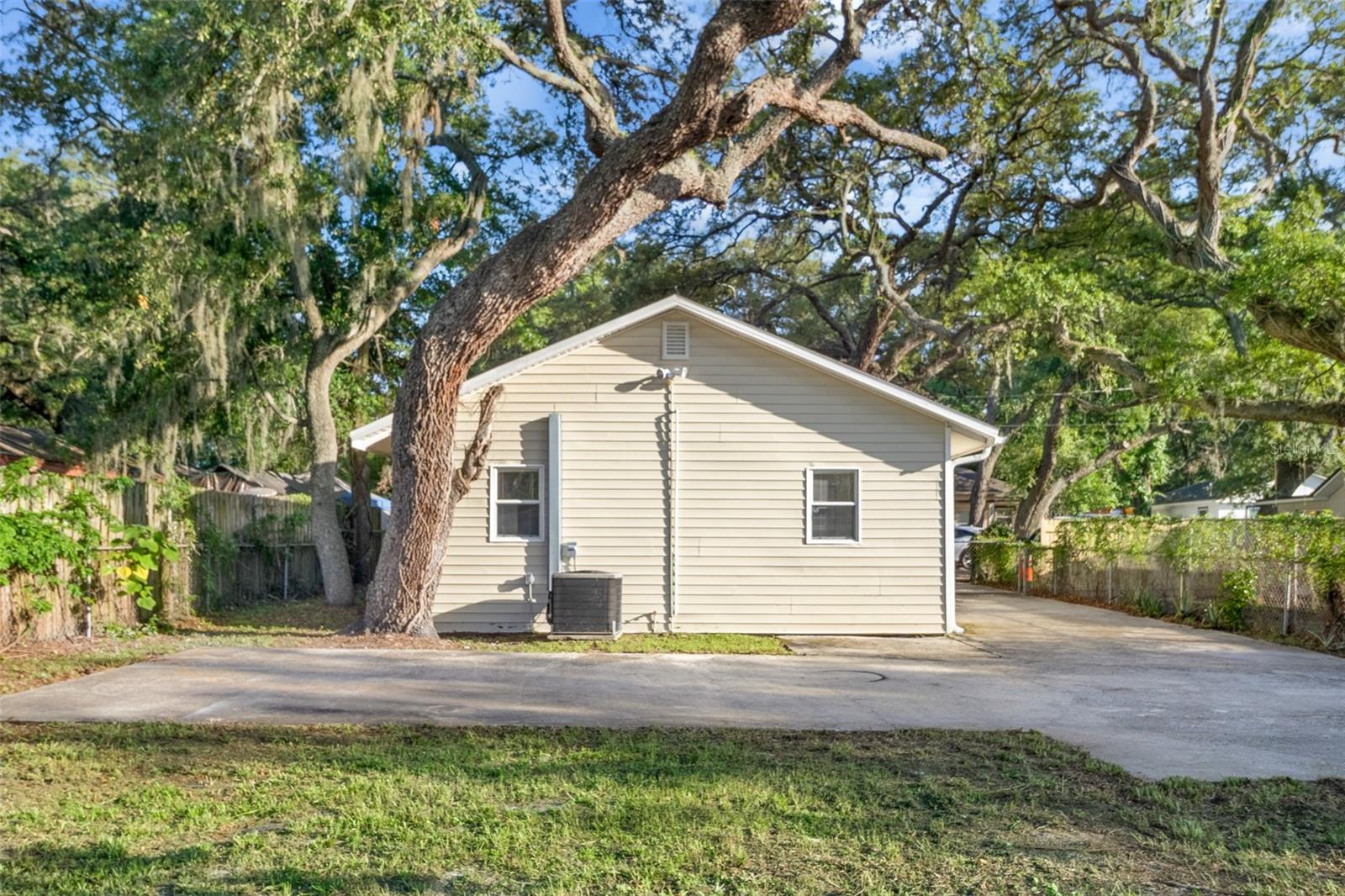 2116 E Ellicott St Property Photo 17