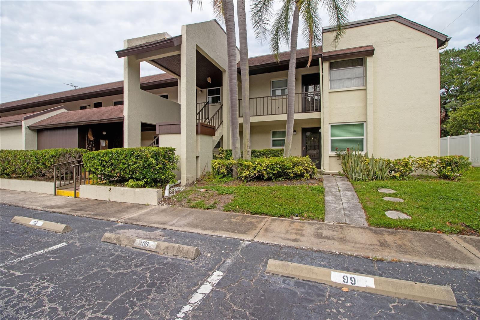 1100 E Bay Dr #104 Property Photo 3