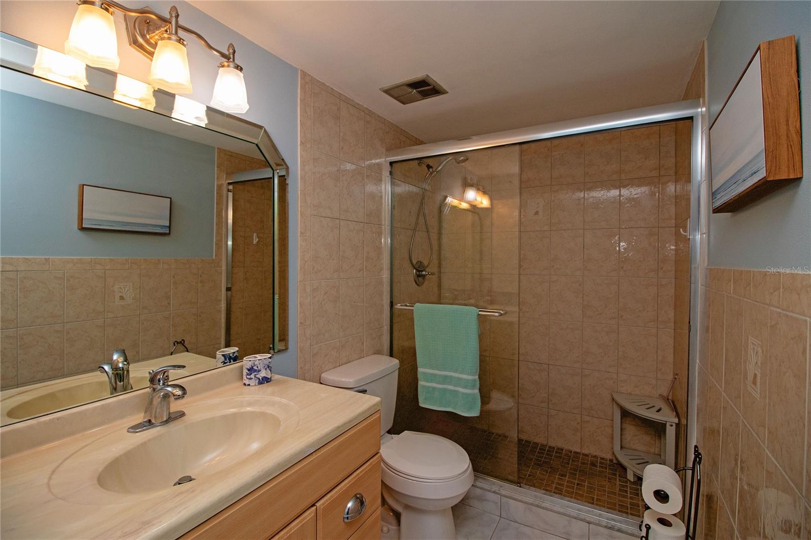 1100 E Bay Dr #104 Property Photo 22
