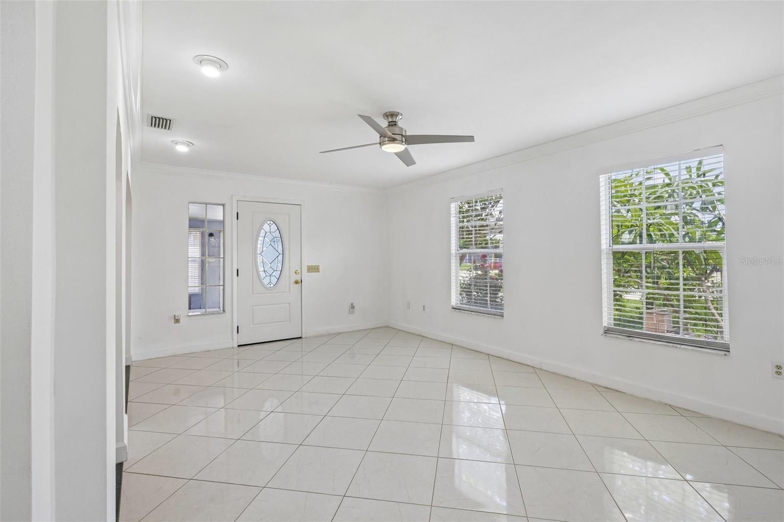 9680 Park Lake Dr N Property Photo 5