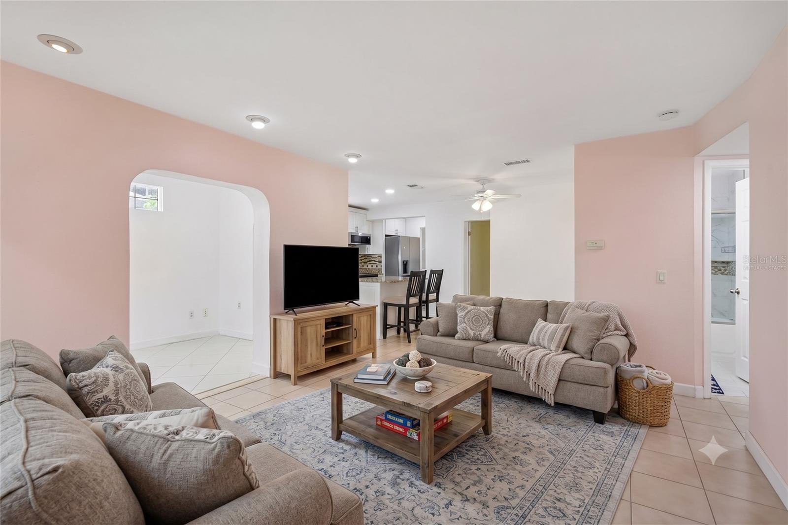 9680 Park Lake Dr N Property Photo 10