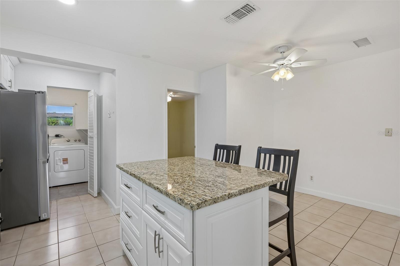 9680 Park Lake Dr N Property Photo 13