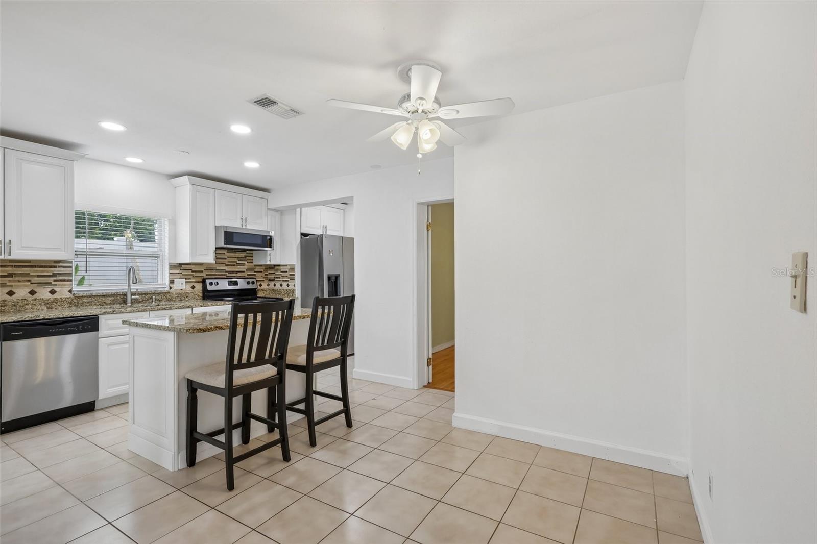 9680 Park Lake Dr N Property Photo 14