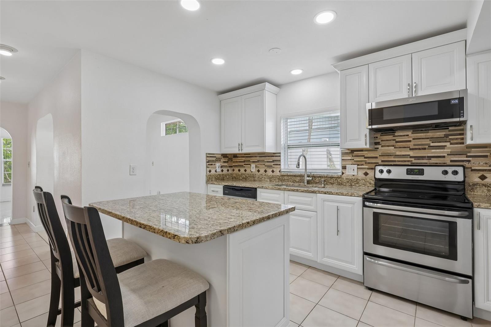 9680 Park Lake Dr N Property Photo 15