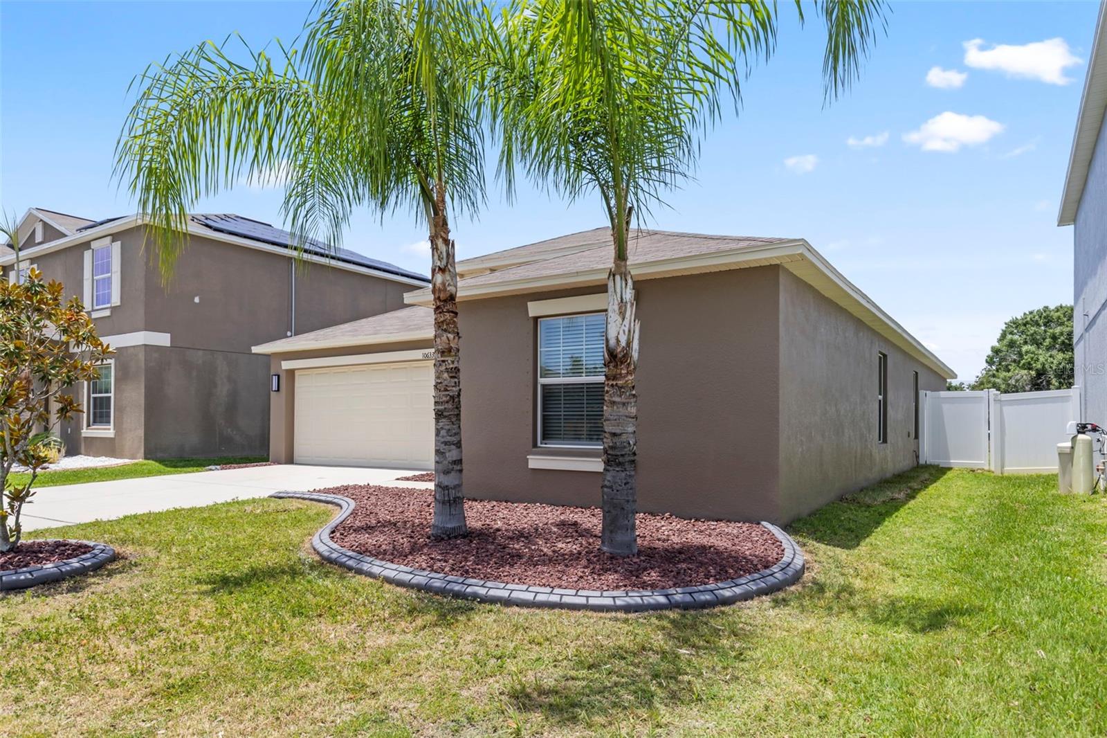 10633 Standing Stone Dr Property Photo 2