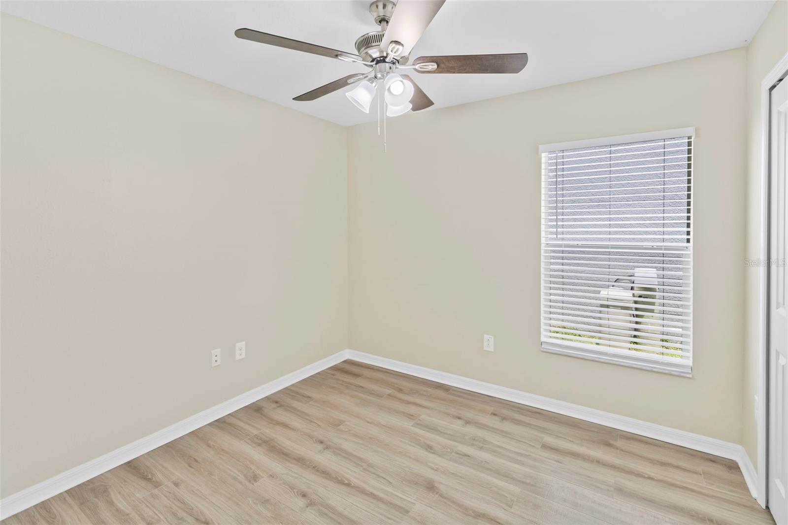 10633 Standing Stone Dr Property Photo 6