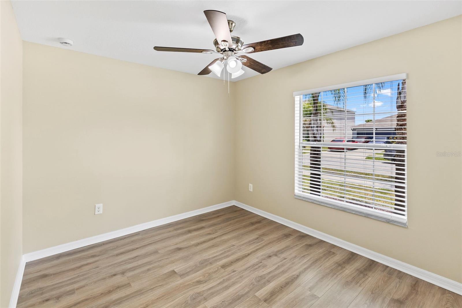 10633 Standing Stone Dr Property Photo 8