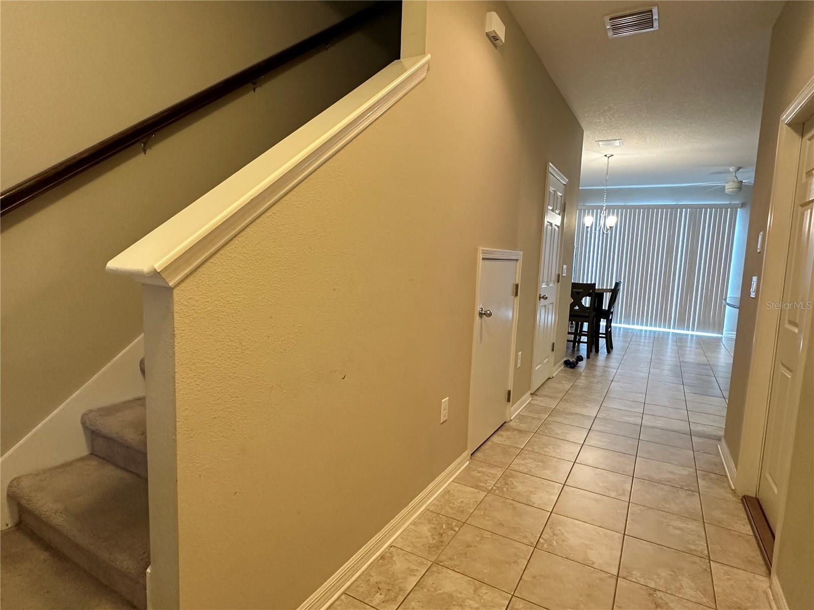 7089 Woodchase Glen Dr Property Photo 3