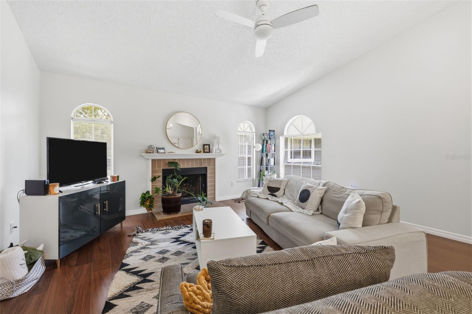 11844 Skylake Pl Property Photo 5