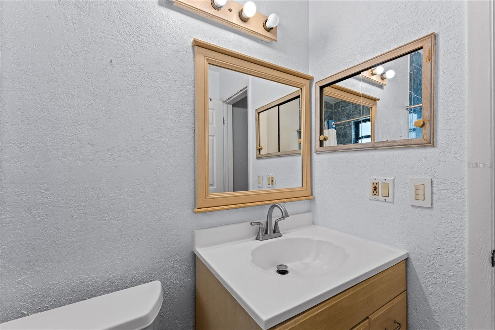 2833 56th Ln N Property Photo 30