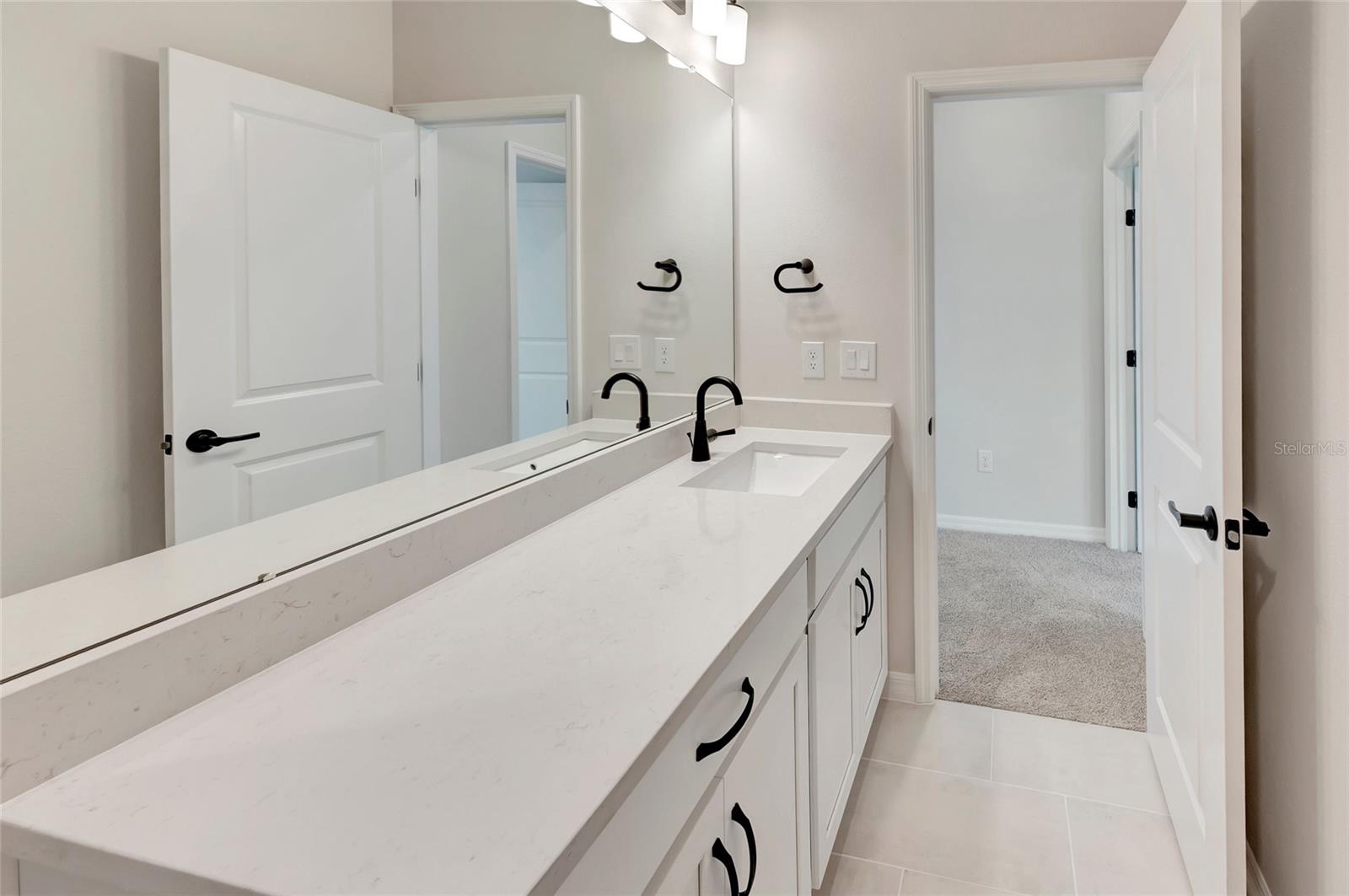 630 Kingswood Ct Property Photo 25