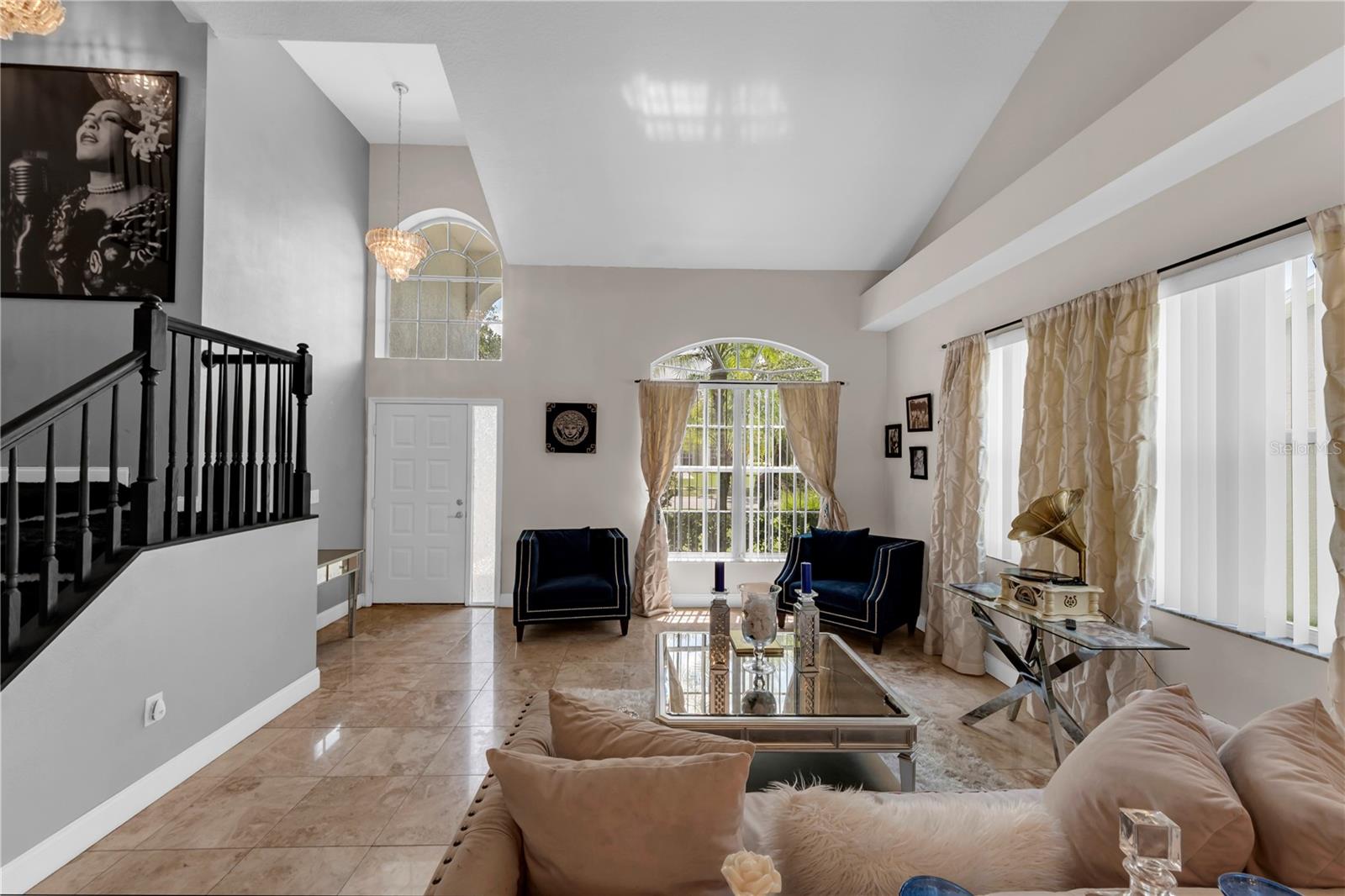 13115 Royal George Ave Property Photo 11