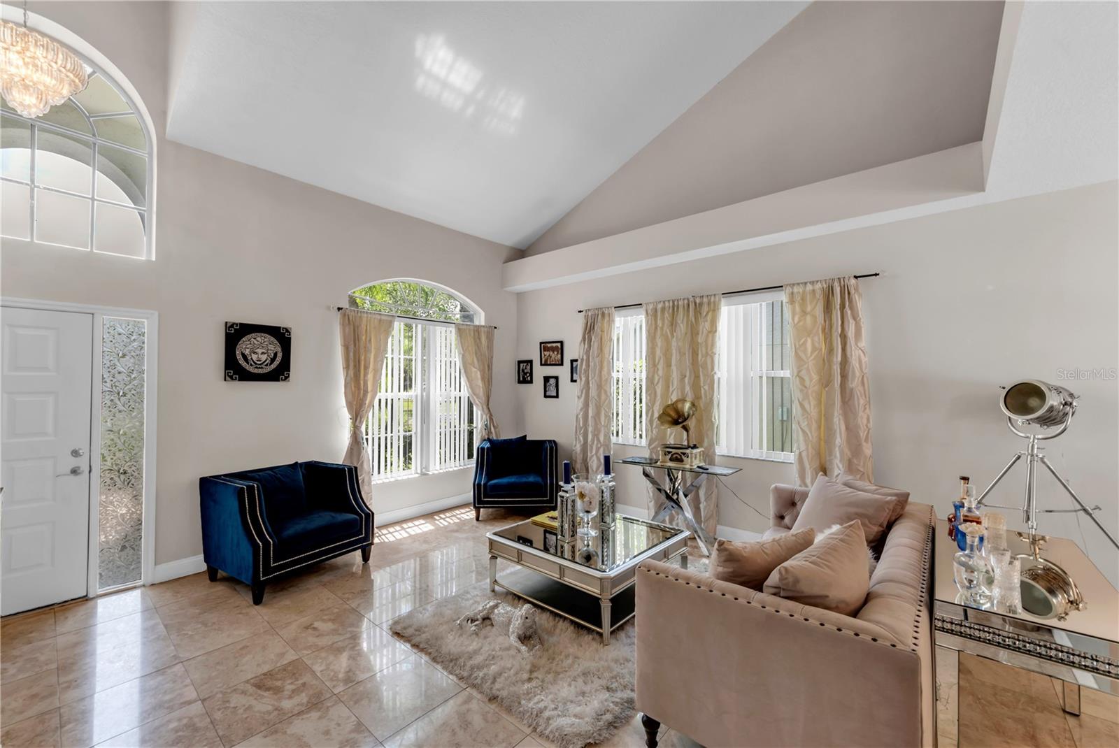 13115 Royal George Ave Property Photo 12