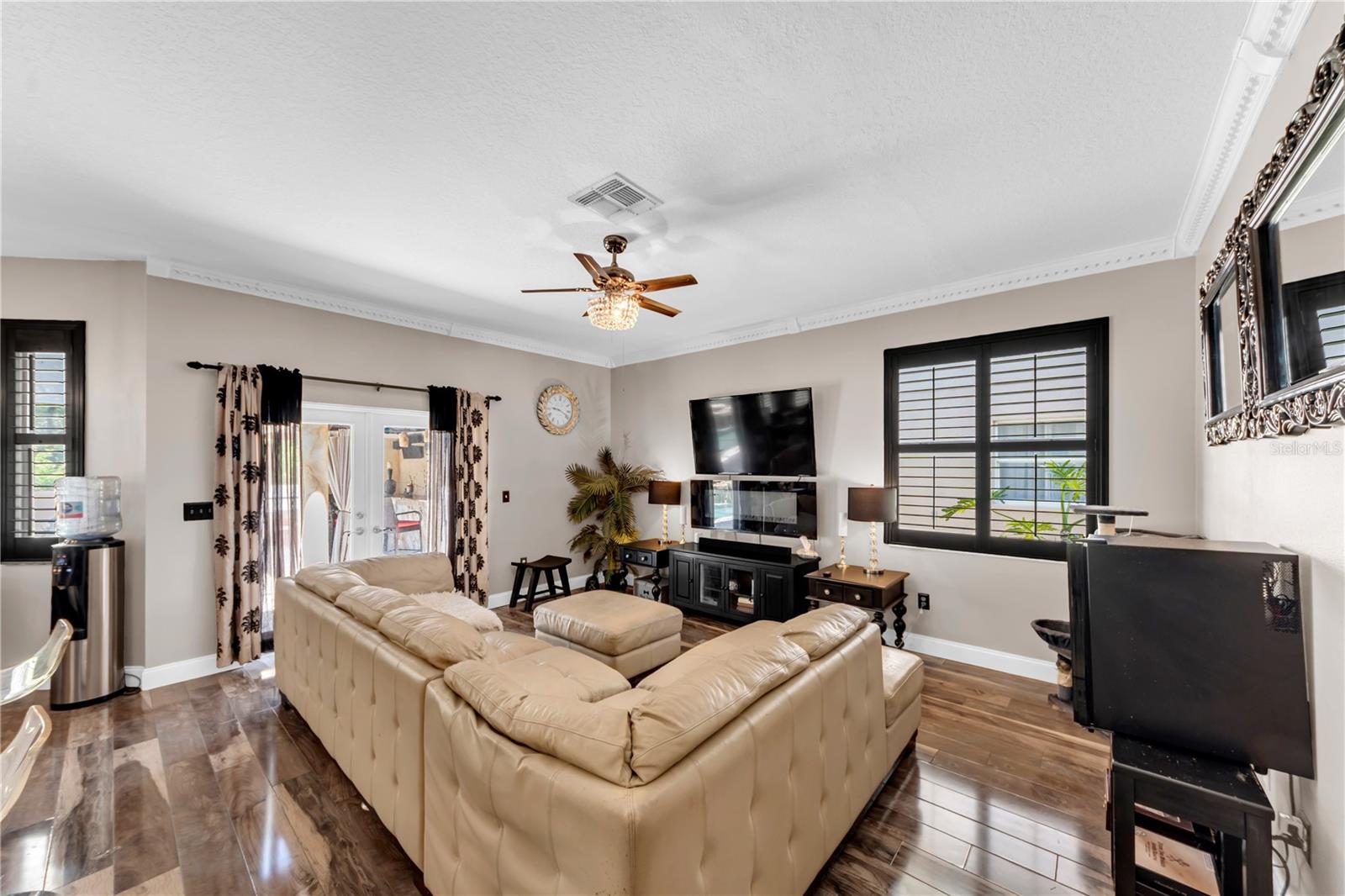 13115 Royal George Ave Property Photo 13