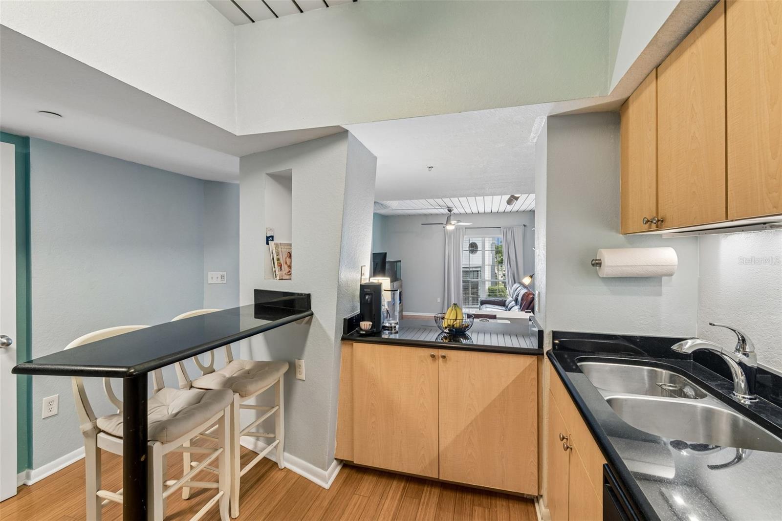 2331 W Horatio St #625 Property Photo 10