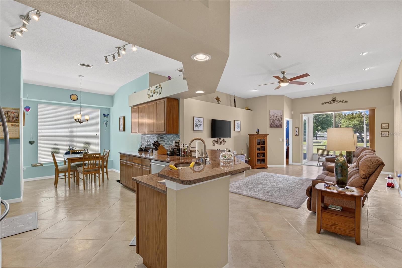 11115 Silver Dancer Dr Property Photo 9