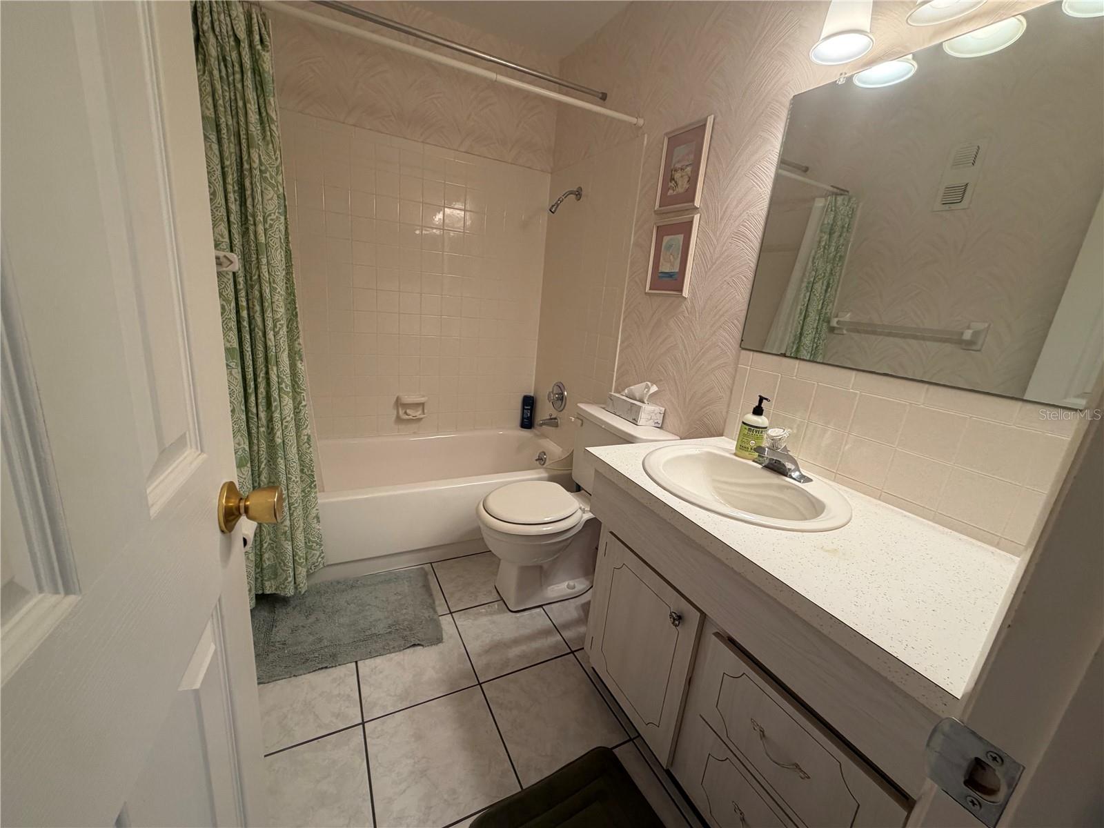 6025 Shore Blvd S #415 Property Photo 10