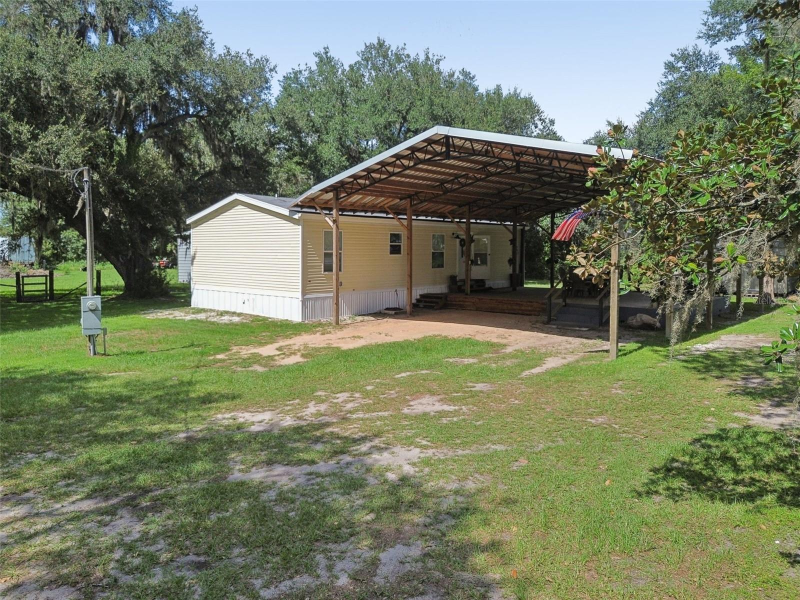 4920 W Knights Griffin Rd Property Photo 4