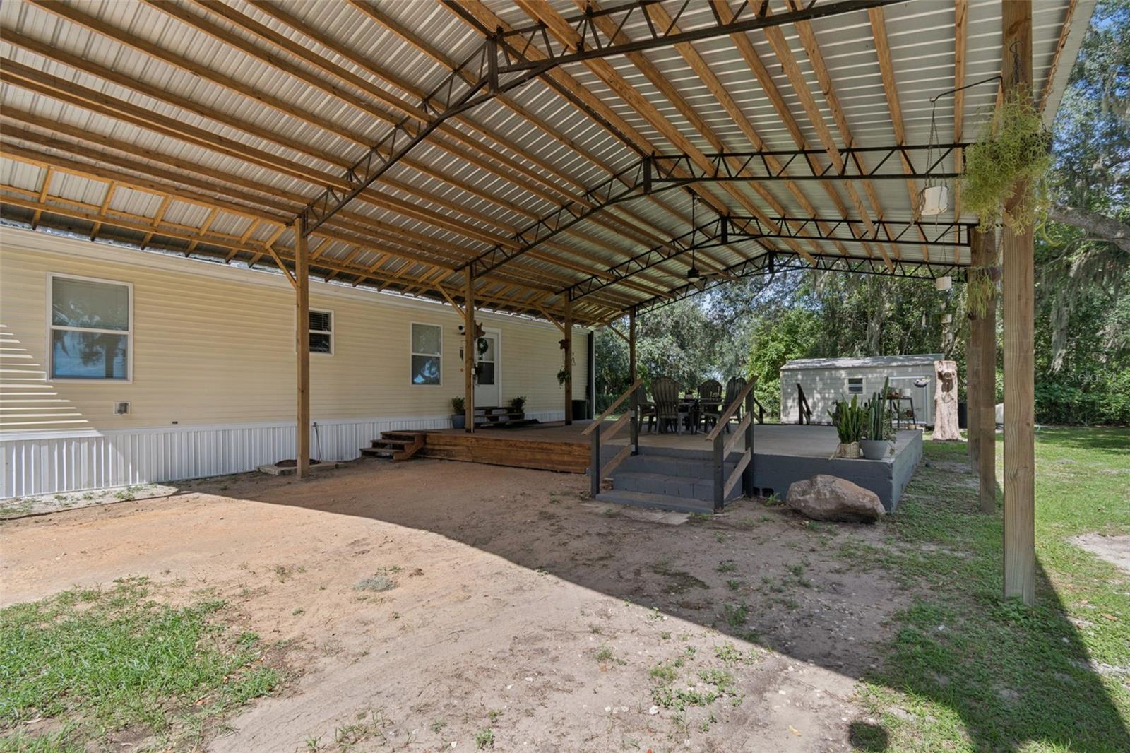 4920 W Knights Griffin Rd Property Photo 8