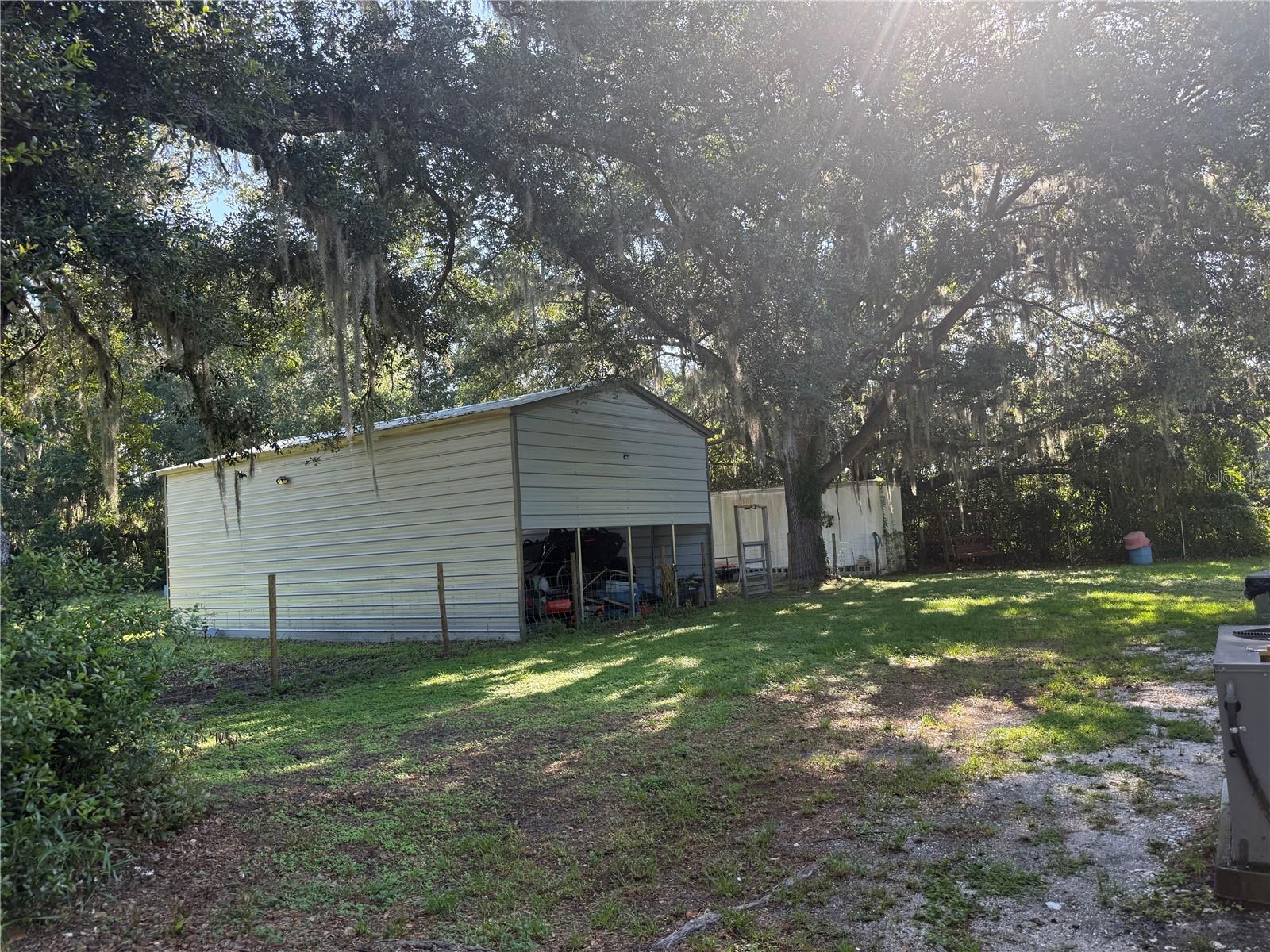 4920 W Knights Griffin Rd Property Photo 9