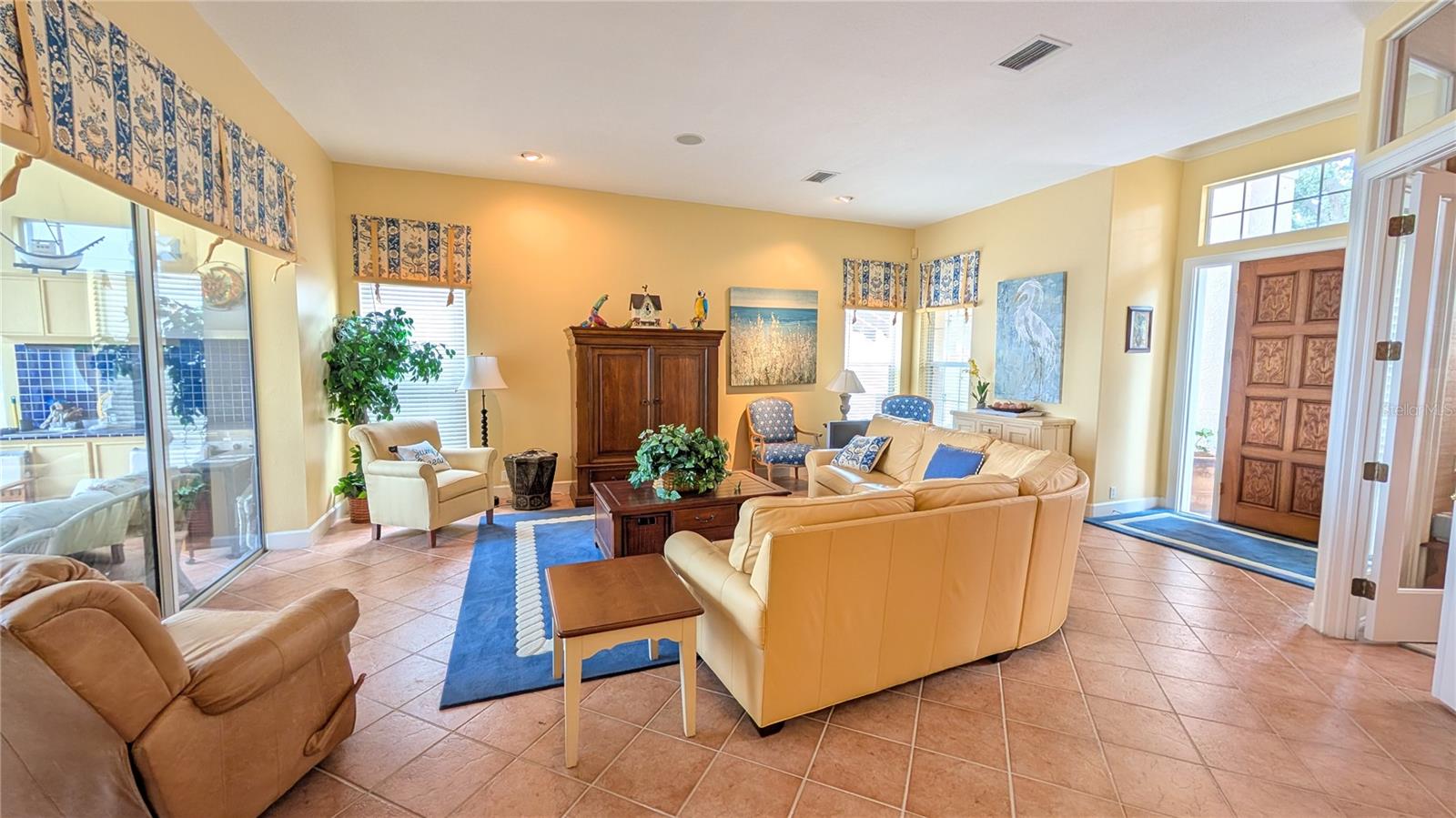 4709 Dolphin Cay Ln Property Photo 4