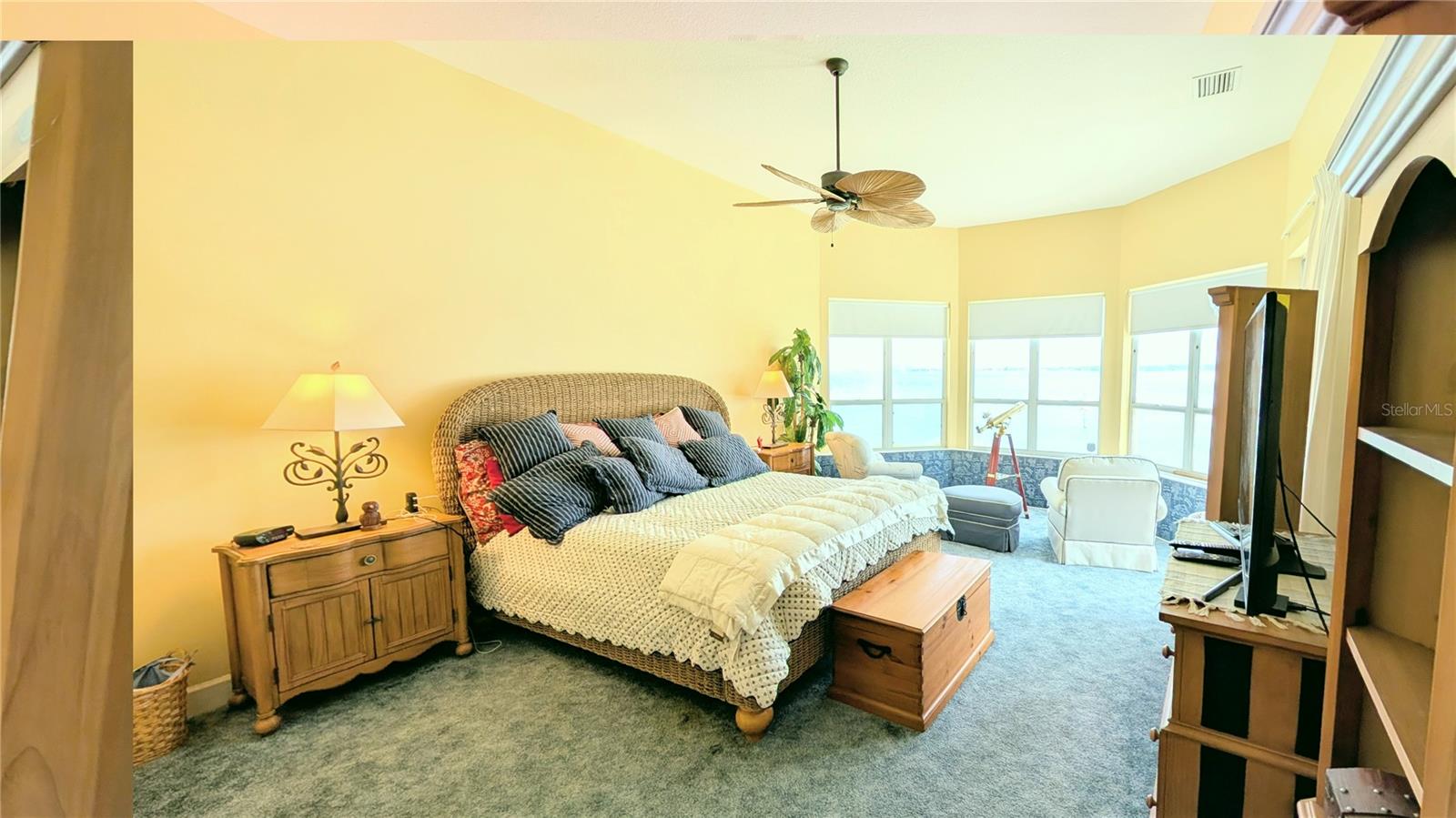 4709 Dolphin Cay Ln Property Photo 14