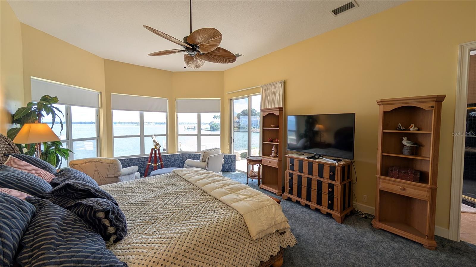 4709 Dolphin Cay Ln Property Photo 15