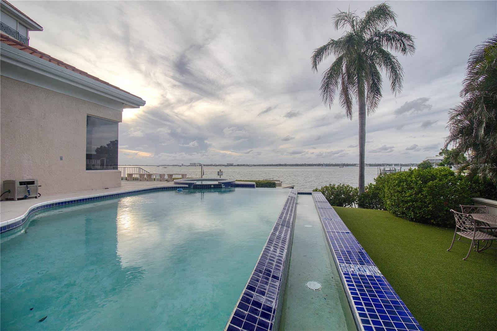 4709 Dolphin Cay Ln Property Photo 24