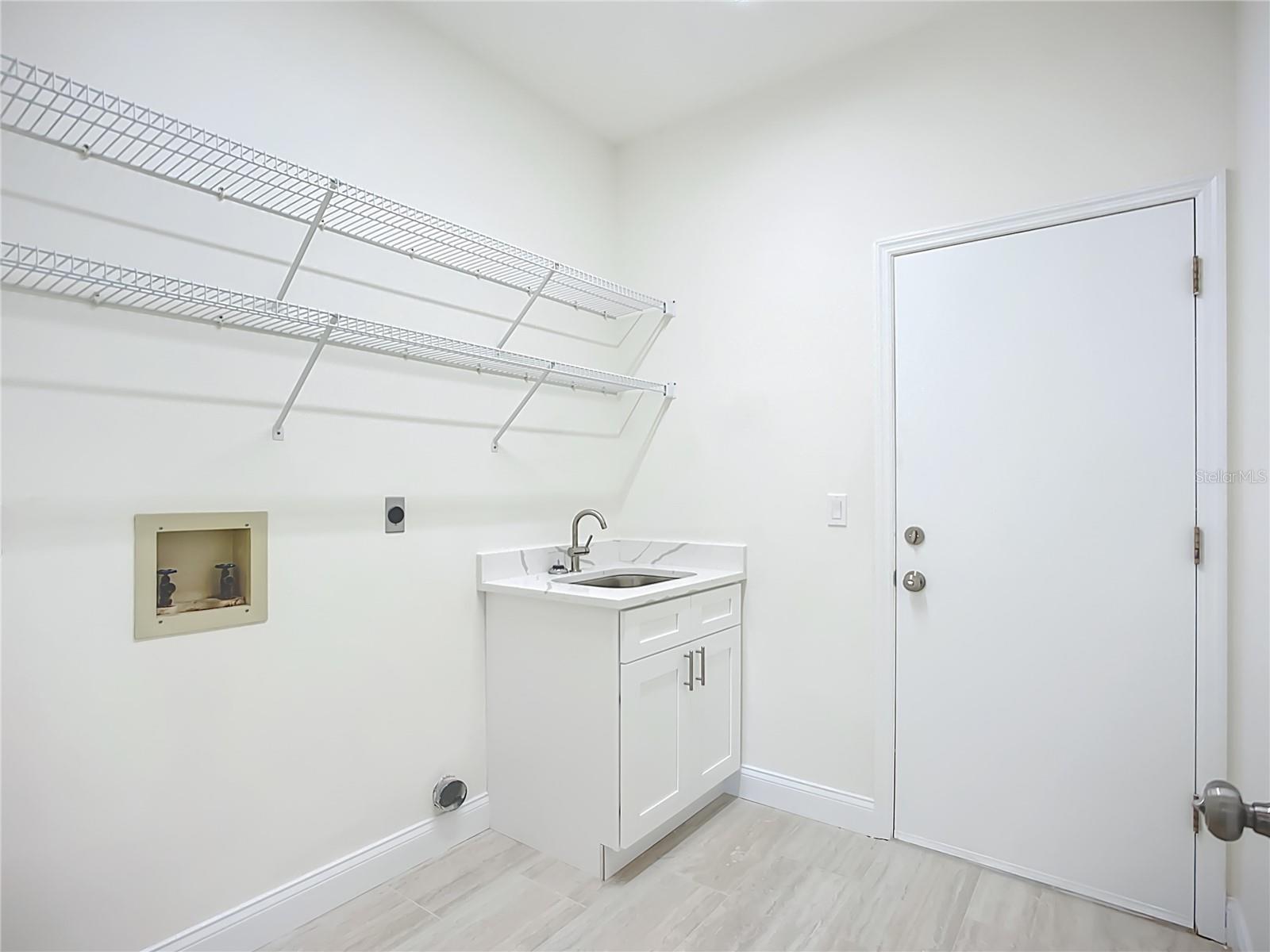 2960 Sandringham Pl Property Photo 25