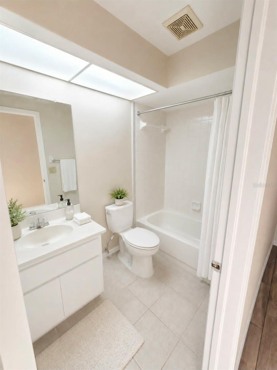 1203 Saxony Cir #a Property Photo 7