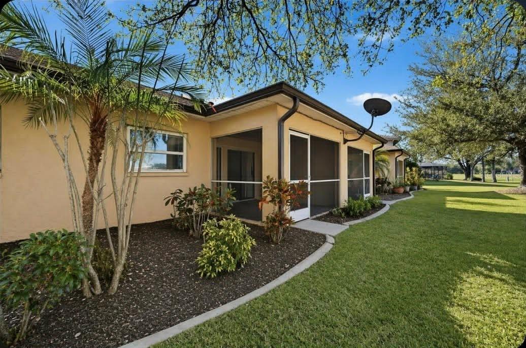 1203 Saxony Cir #a Property Photo 15