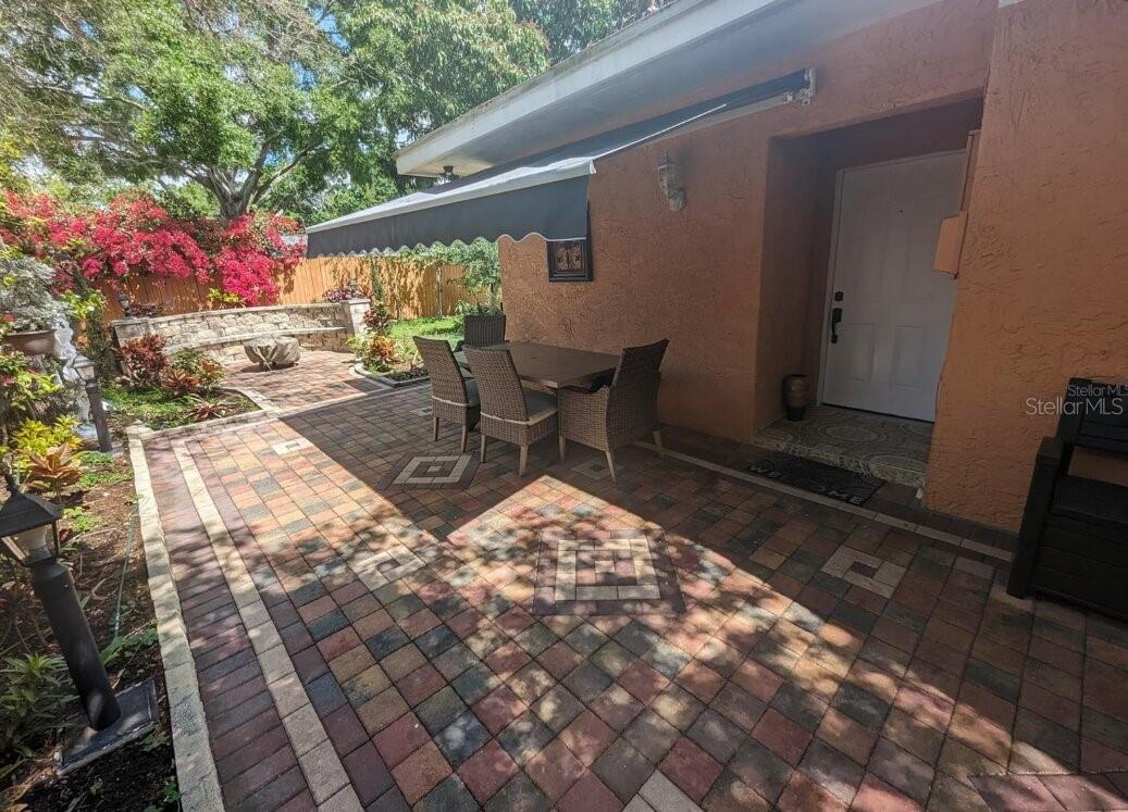 1602 Amberlea Dr S Property Photo 1