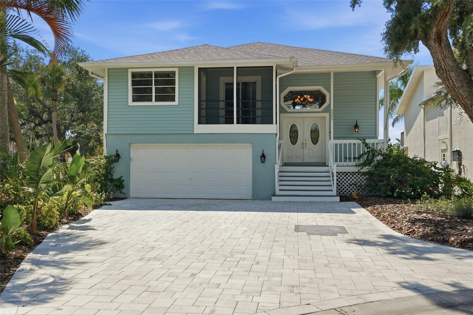 6025 Randan Ct Property Photo 2