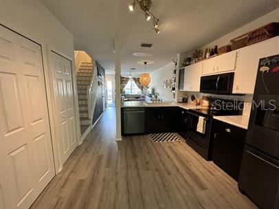 12326 Berkeley Square Dr Property Photo 4