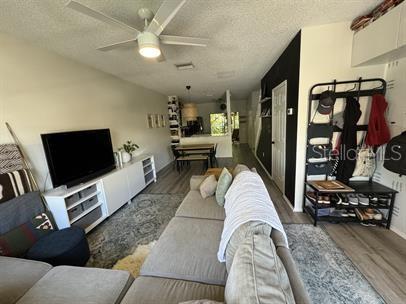 12326 Berkeley Square Dr Property Photo 5