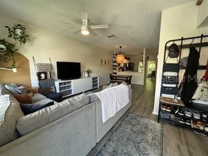 12326 Berkeley Square Dr Property Photo 6