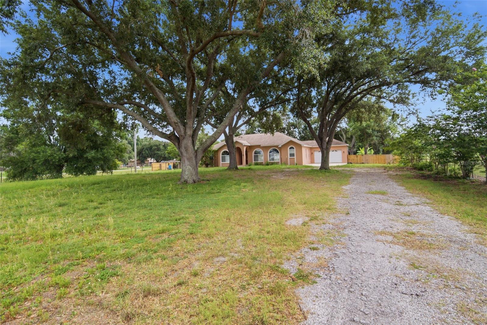 6611 W Knights Griffin Rd Property Photo 1