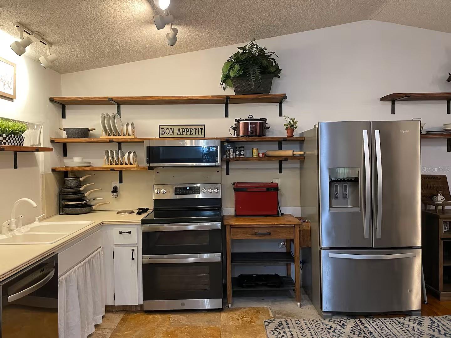 2107 Grove Valley Property Photo 12
