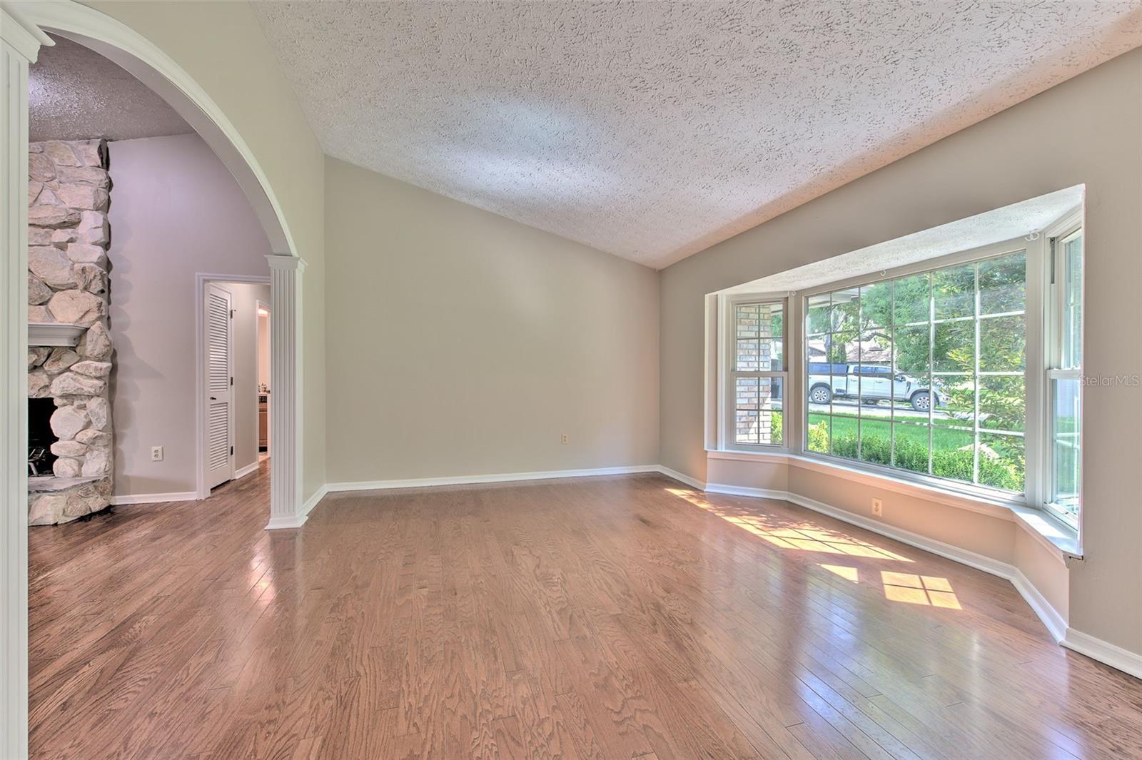 2102 Whitlock Pl Property Photo 6