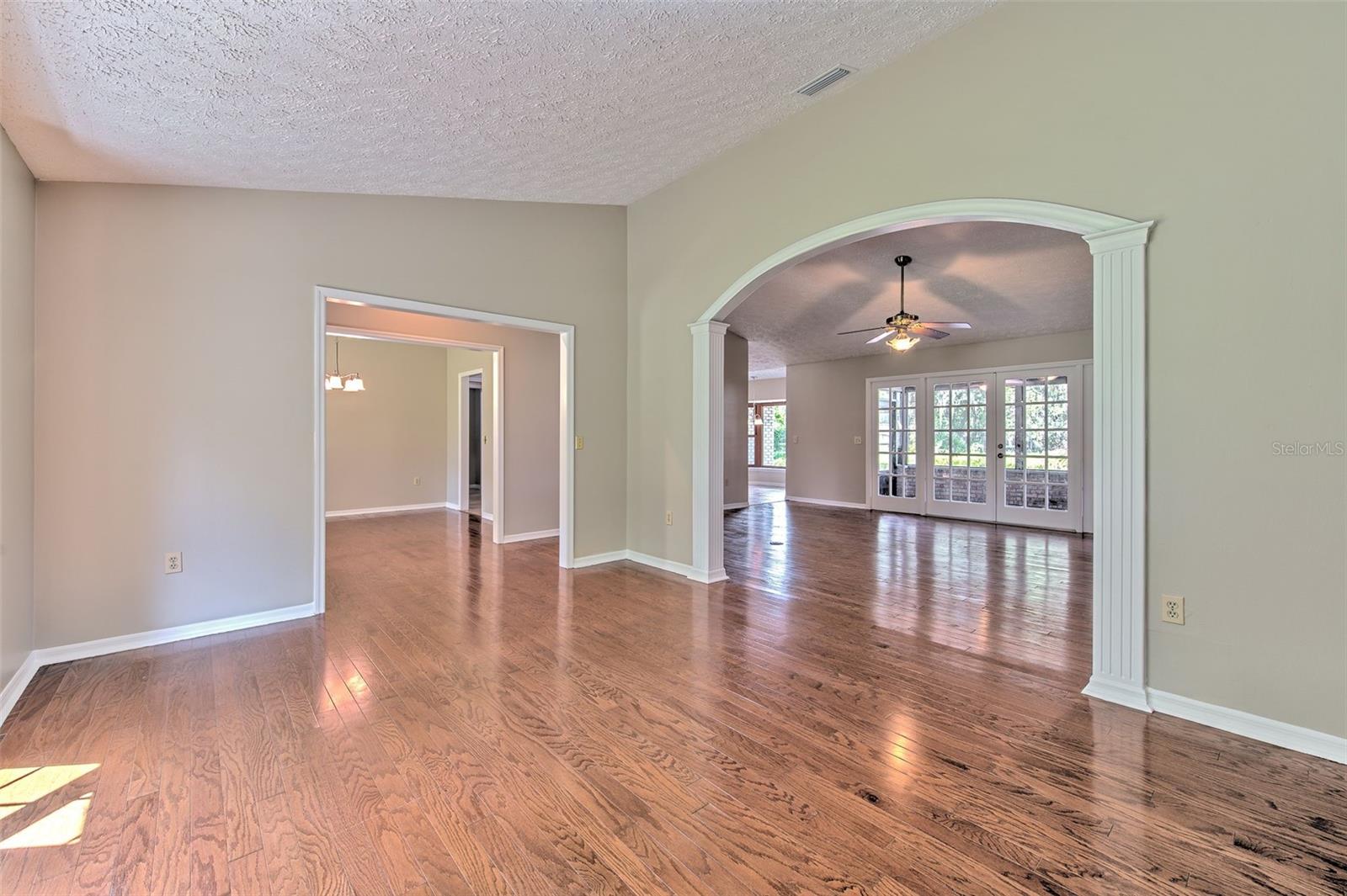 2102 Whitlock Pl Property Photo 9