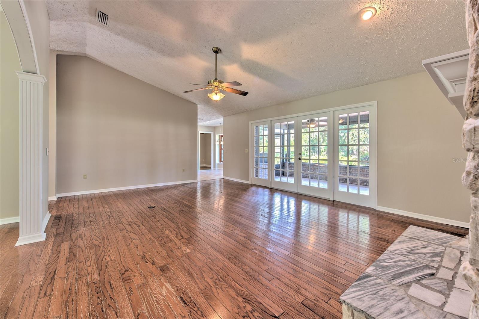 2102 Whitlock Pl Property Photo 12