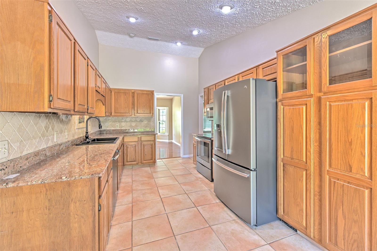 2102 Whitlock Pl Property Photo 14