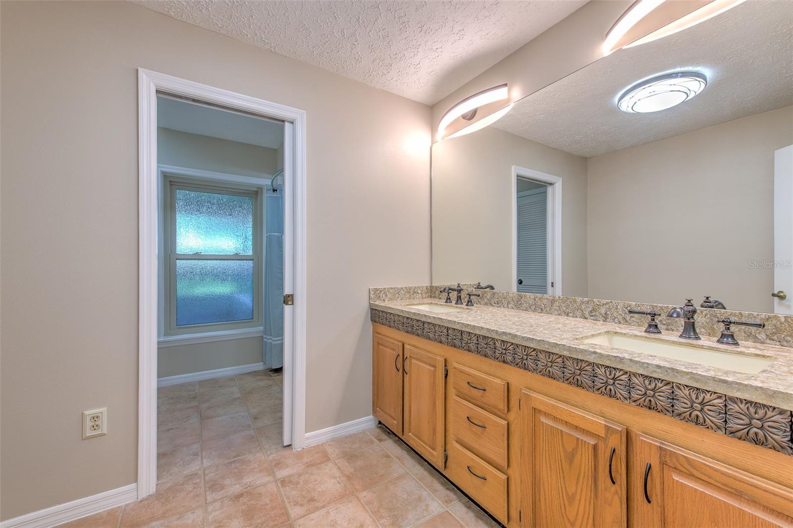 2102 Whitlock Pl Property Photo 18