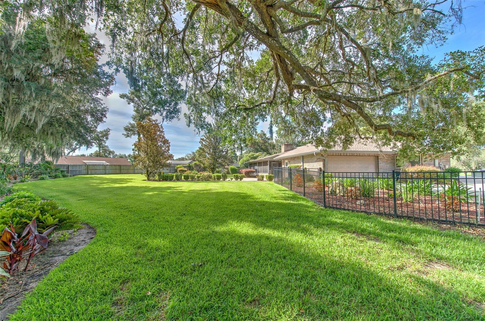 2102 Whitlock Pl Property Photo 41
