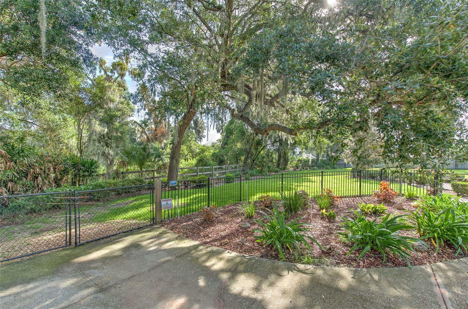 2102 Whitlock Pl Property Photo 43