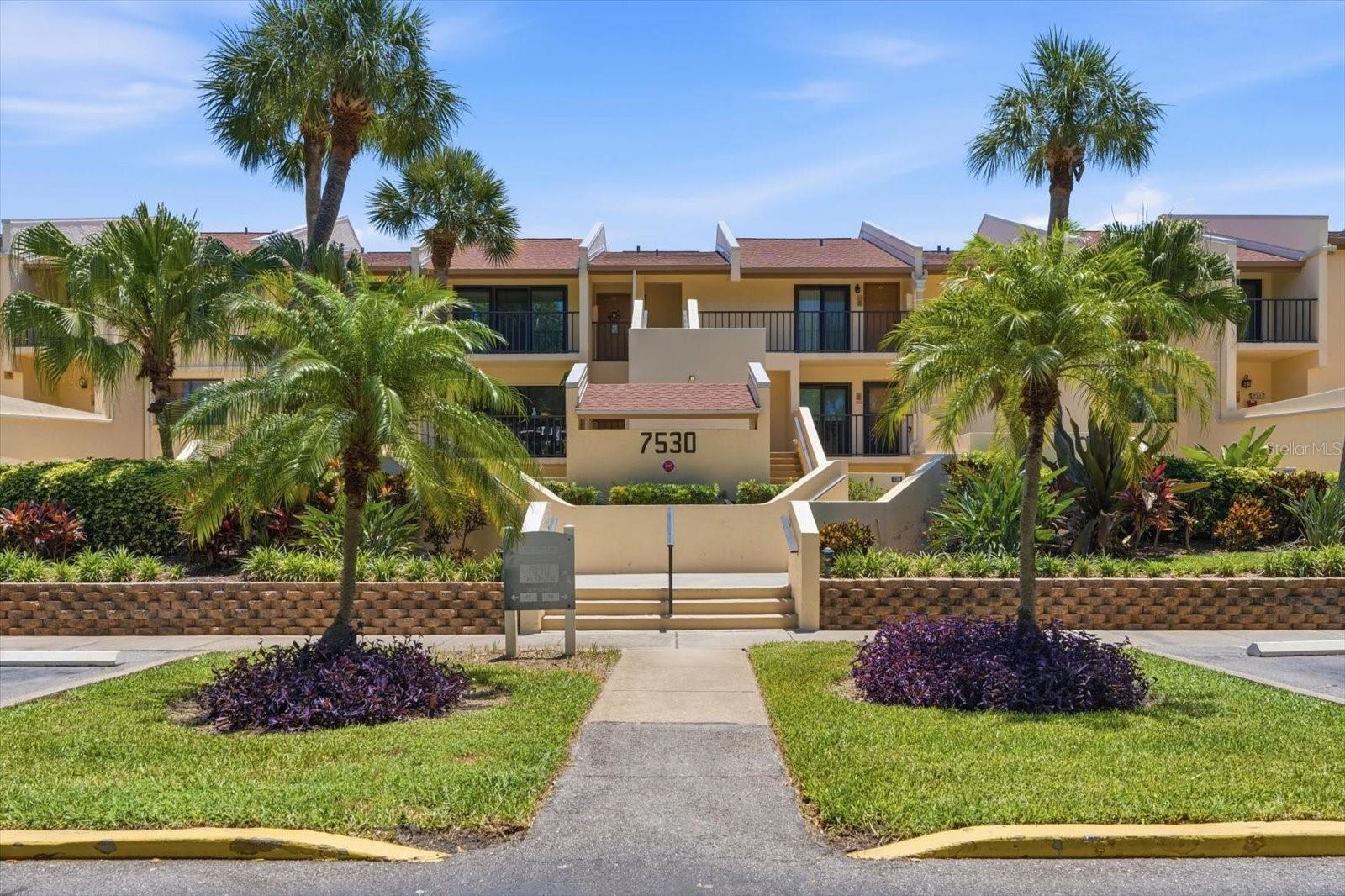 7530 Sunshine Skyway Ln S #t30 Property Photo 4