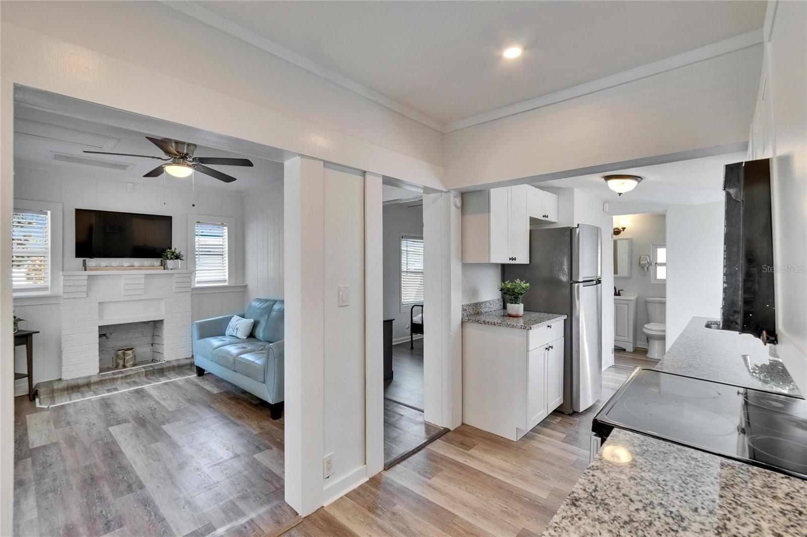 1138 Howard St Property Photo 10